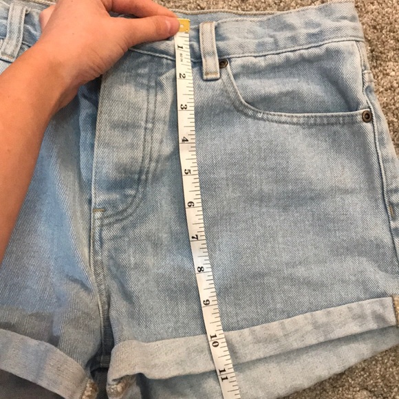 Hi Rise jean shorts - Picture 4 of 5